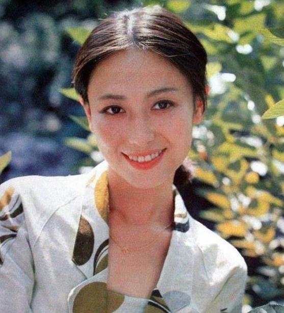 张凯丽谈35岁就业门槛 张凯丽谈35岁就业门槛