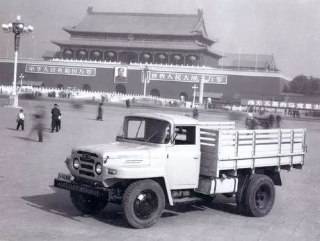 建水到个旧汽车多少钱