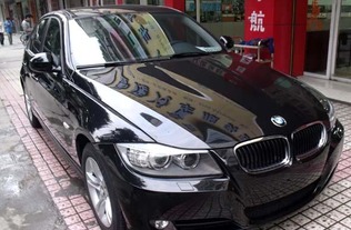 汽车喷漆一面多少米