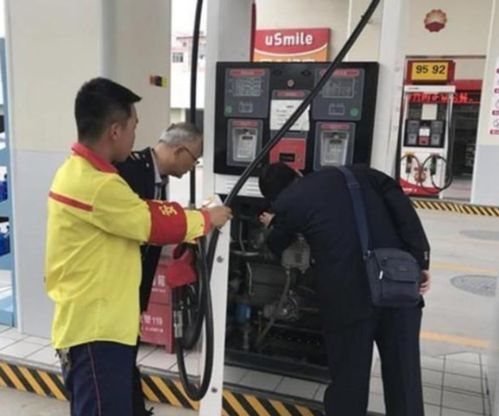 汽车油箱多少升时报警 汽车油箱多少升时报警