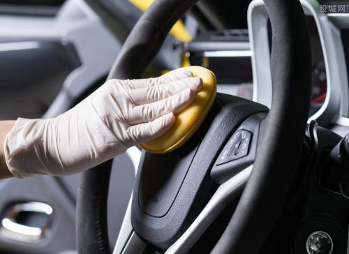 汽车内饰多少公里换一辆(汽车内饰与更换周期，多少公里换一辆新车？